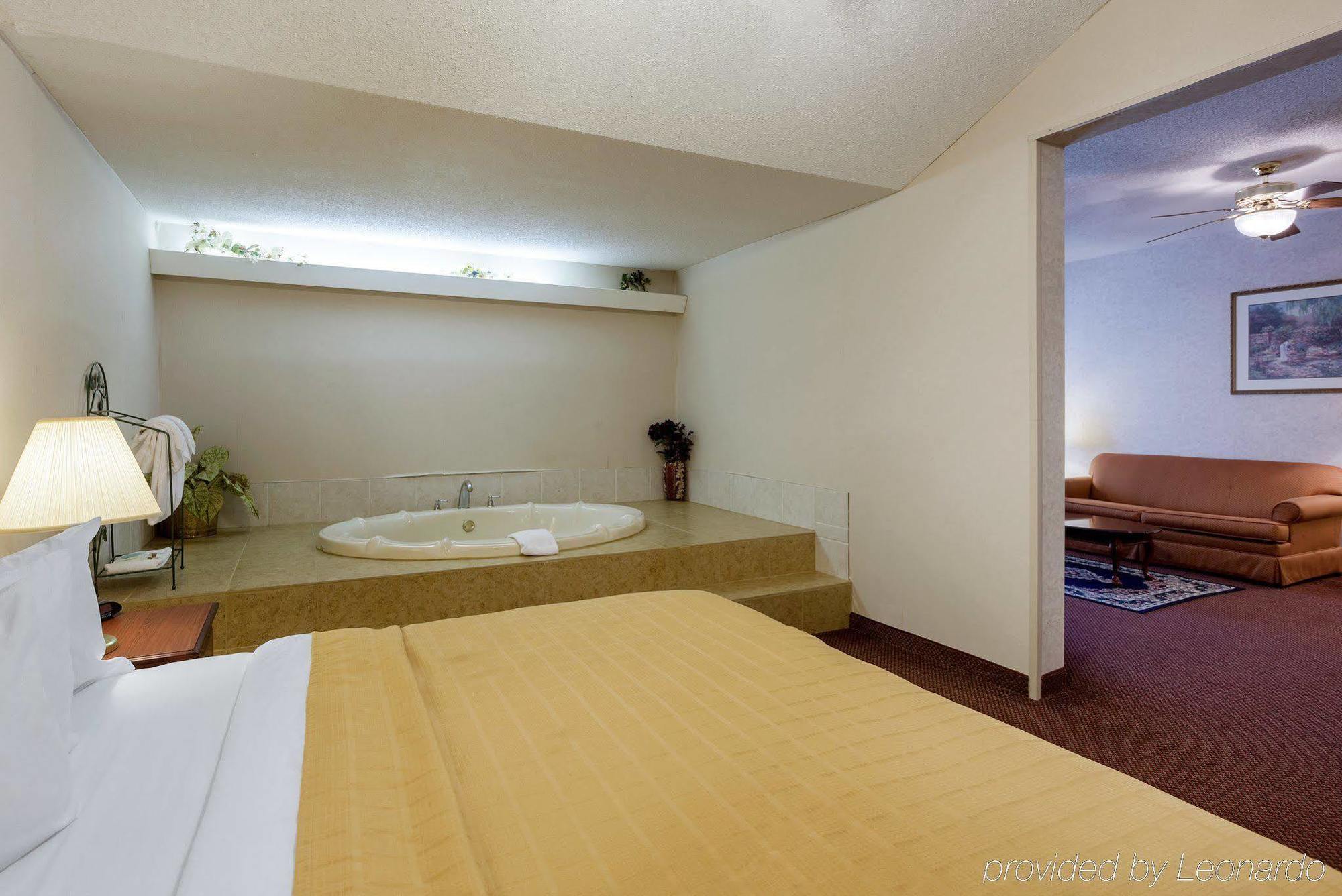 Quality Inn Robinsonville Екстериор снимка